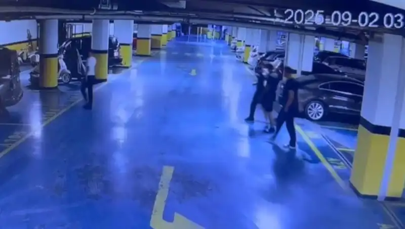 İzmir'den Kaçırılan Tekstilci, Bağcılar'da İzler Bulundu: Fidye İddiası Şoke Ediyor