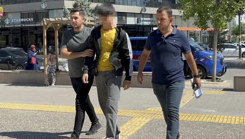Tartışma Sonrası Ağabeyini Bıçaklayan Genç, Aileyi Derin Üzüntüye Sürükledi