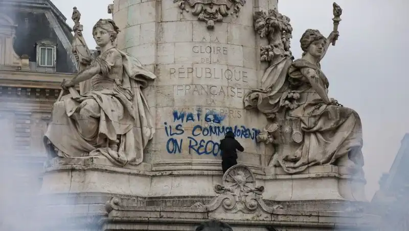 Paris Belediyesi, Grafitilere Karşı Savaş Açtı: Şehirde Yeni Düzenlemeler