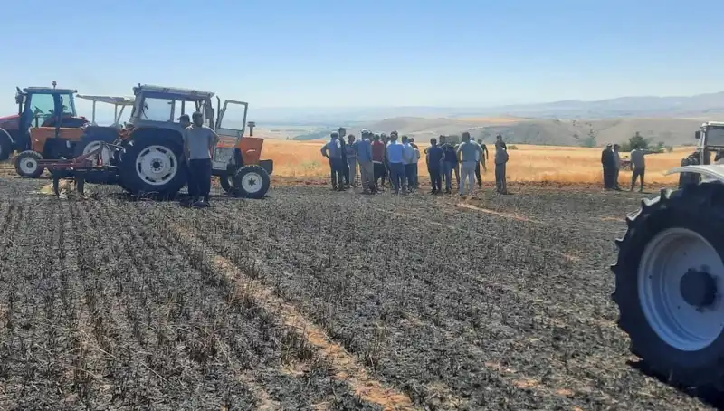 Yozgat'ta 100 Dönüm Ekin Alev Alev Yandı: Çiftçiler Zarar Görüyor