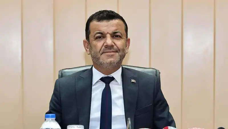 CHP Kurultayı Divan Başkanı Bülent Nuri Çavuşoğlu: Siyasi Kariyer ve Hayatı