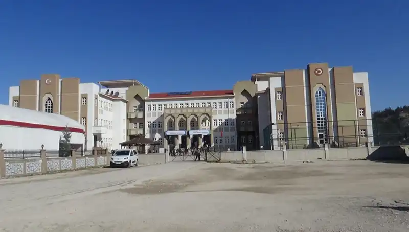 Ortaokulda Öğretmenden Çocuklara Şiddet: Skandal İddialar Ortaya Çıktı