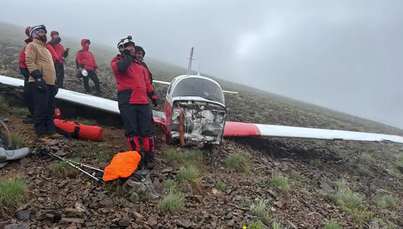 Türk Pilotu Kayıplara Karıştı, Kadın Yolcu Hayatını Kurtardı