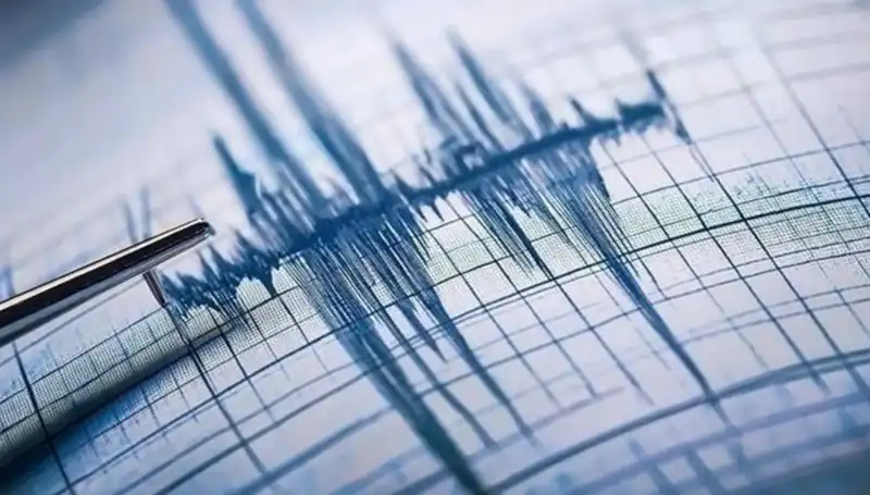 Antalya'da Beklenmedik Bir Deprem: 3,8 Büyüklüğünde Bir Sarsıntı Yaşandı