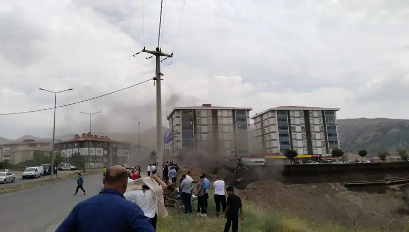Bitlis'te Doğalgaz Hattında Şok Edici Patlama: Geniş Güvenlik Önlemleri Alınıyor