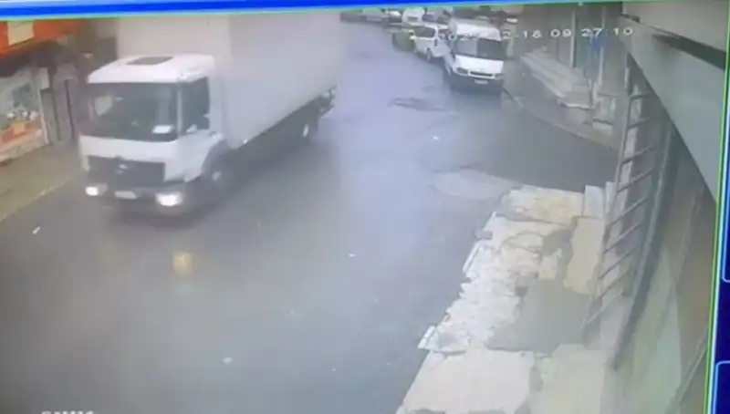 Sahte Polisler 1,7 Milyon Lira Gaspa Girişti: Yakalanınca "Sadece Şaka" Dediler