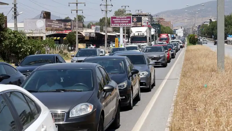 Aydın ve Muğla Arasında 60 Kilometrelik Araç Kuyruğu: Nedenleri ve Sonuçları Neler?
