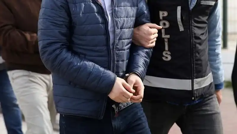 Hırsızlar Suçüstü Yakalandı: 5 Kişi Tutuklandı, Olayın Detayları Şaşırtıyor