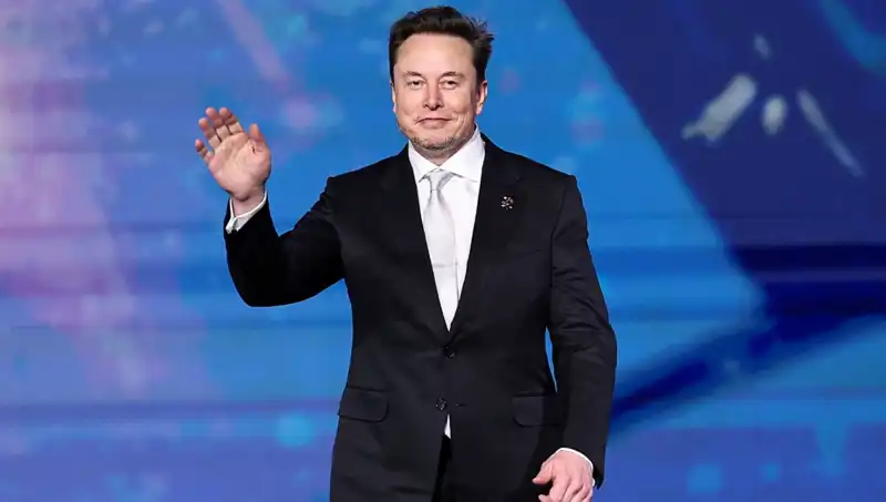 Tesla, Kendi "Canavarı" Model X’i Neden Rafa Kaldırdı?