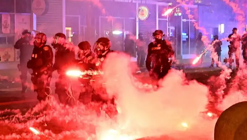 ABD'de Isyan: Los Angeles Protestoları Tüm Ülkeye Yayılıyor