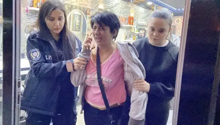 Polise "Köpek" Diyerek İten Kadına Adli İşlem Yapıldı!