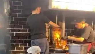 Pişmiş Tavuk Dönerin Üzerine Çiğ Et Konuldu: Yeni Skandal Ortaya Çıktı!