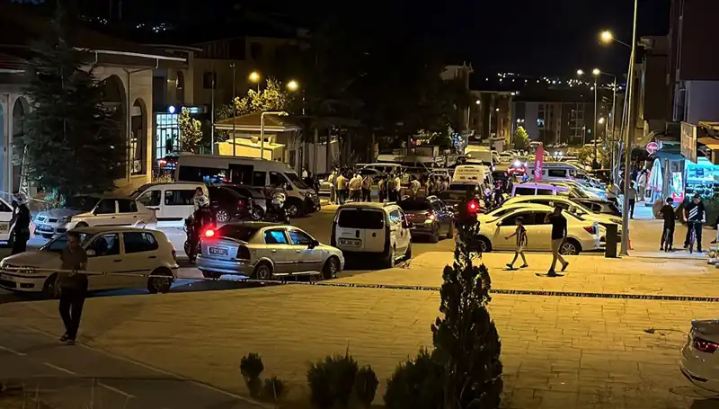 İki Aile Arasında Kanlı Çatışma: 1 Ağır Yaralı, 3 Yaralı