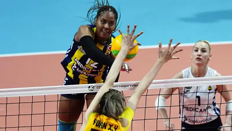 Avrupa Sahnesinde Türk Derbisi: Fenerbahçe, Vakıfbank’ı Rüzgar Gibi Geçti