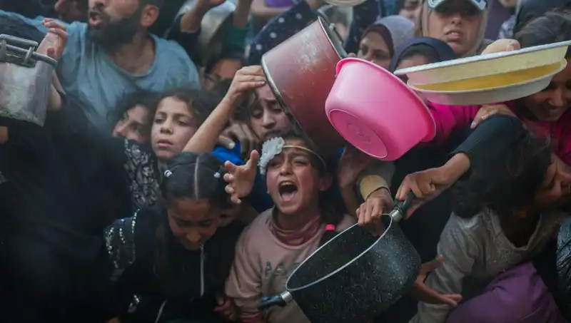 Gazze'de Açlık Krizi: Un Stokları Tamamen Tükendi, Halk Olası Tehlikelerle Yüz Yüze