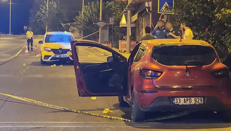 Otomobillerden İnip Açık Ateş Açtılar: Kanlı Çatışma 2 Kayıp, 5 Yaralı