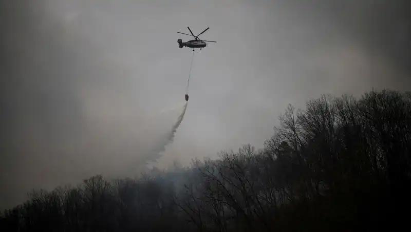 Güney Kore'de Yangın Söndürme Helikopteri Düştü: Başka Felaketler Olabilir Mi?
