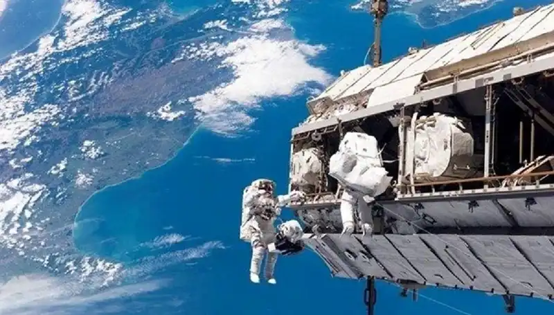 NASA ve Rusya, Uzay İstasyonu İçin Tarihi Anlaşmayı İmzaladı