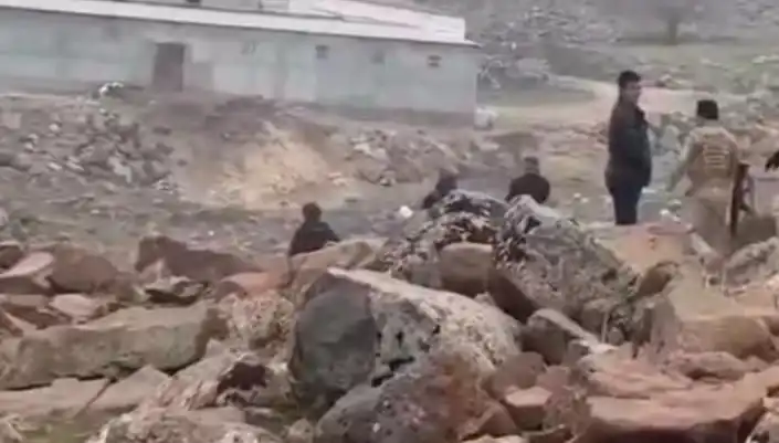 Diyarbakır'daki Korkunç Kavga: 3 Ölü, Çok Sayıda Yaralı!
