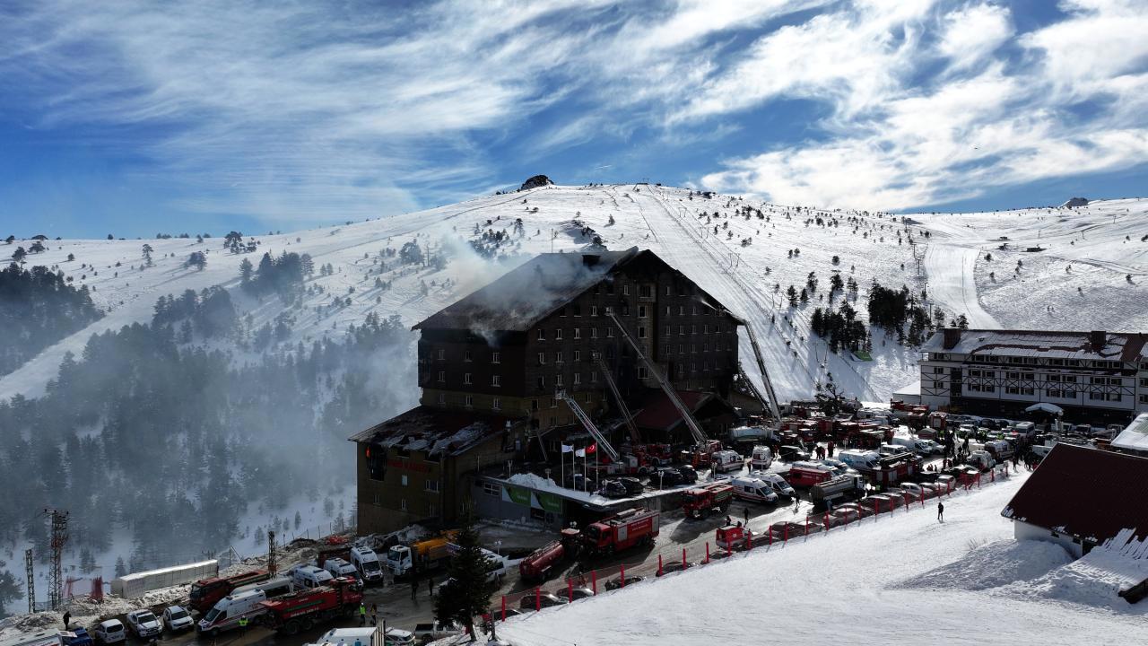 Bolu Belediyesi, Yanan Otele Önceden Uygunluk Belgesi Verdi